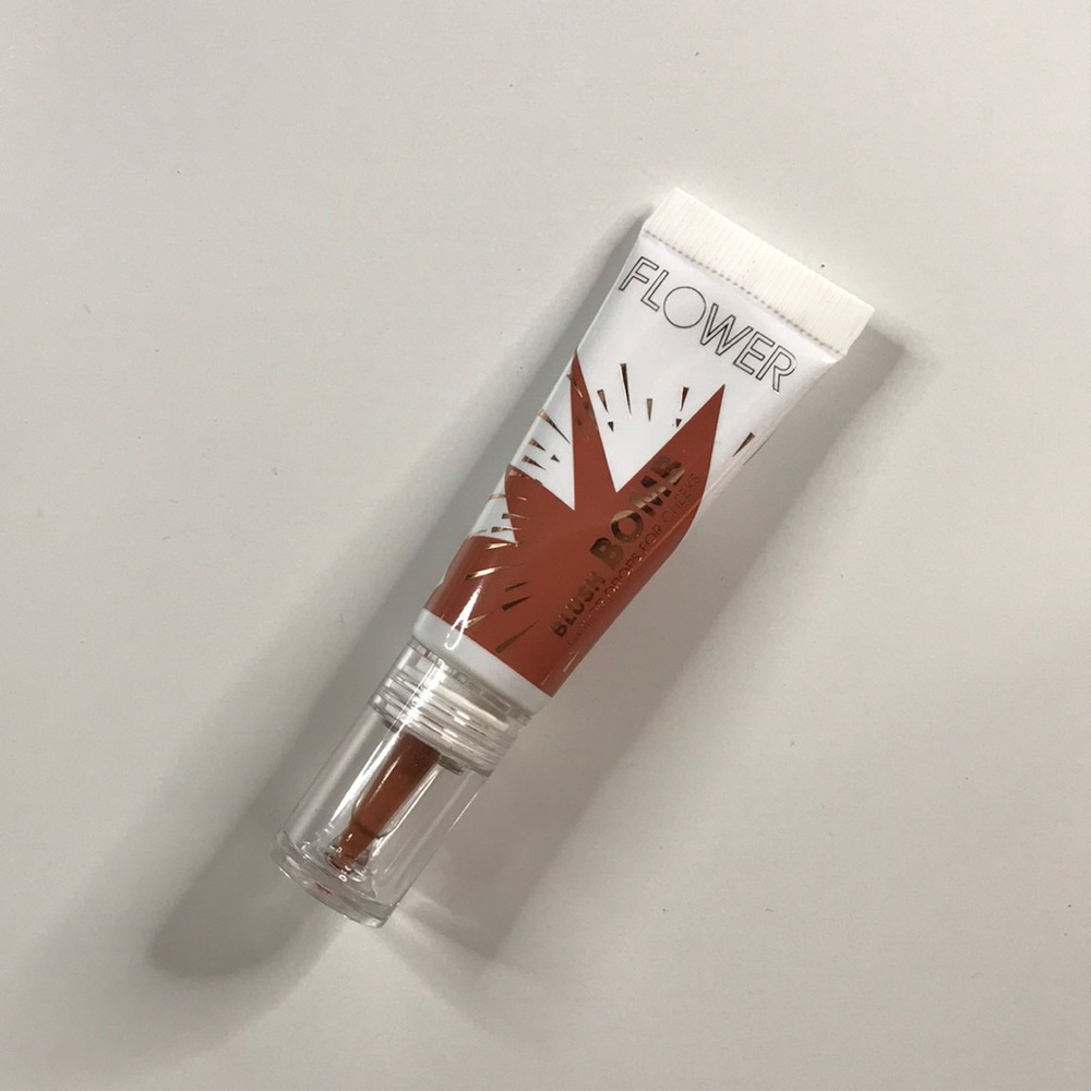 Flower Beauty Blush Bomb in Cinnamon